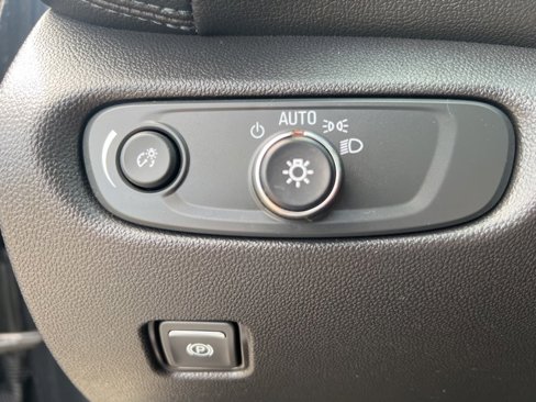 Used 2022 Chevrolet Blazer LT image 12