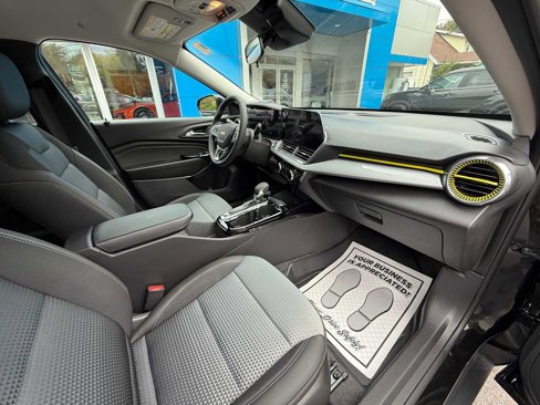 New 2025 Chevrolet Trax LT w/ Driver Confidence Package image 37