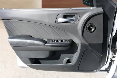 Used 2019 Dodge Charger SXT image 11