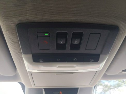 Used 2022 Nissan Rogue SV image 25