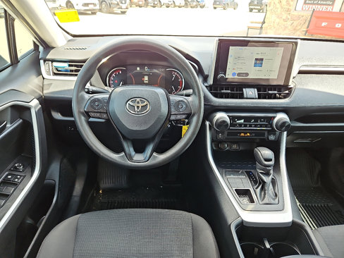 Used 2024 Toyota RAV4 LE image 7