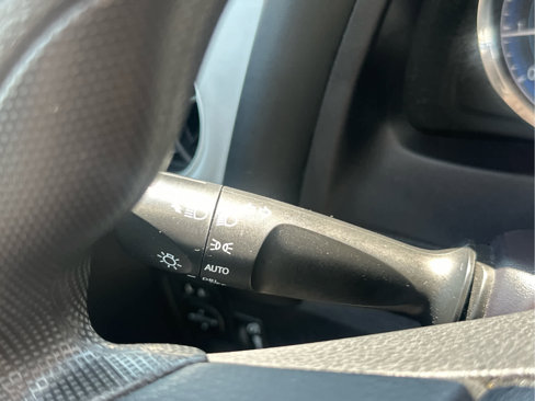 Used 2018 Toyota Corolla LE image 27
