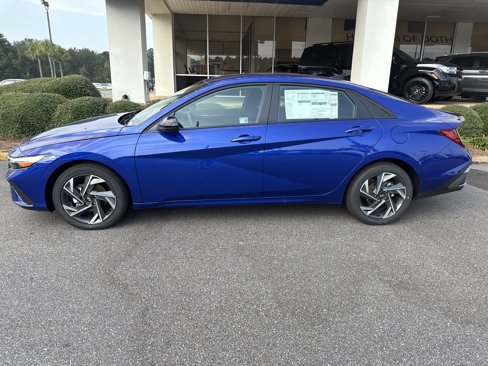 New 2025 Hyundai Elantra Sport image 2