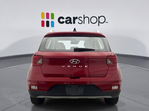 Used 2022 Hyundai Venue SEL image 3