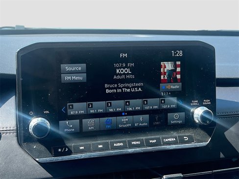 Used 2024 Mitsubishi Outlander SE image 17