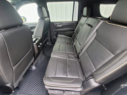 Used 2021 GMC Yukon XL SLT image 8