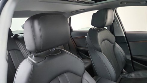 Used 2017 Audi A4 2.0T Prestige w/ Prestige Package image 10