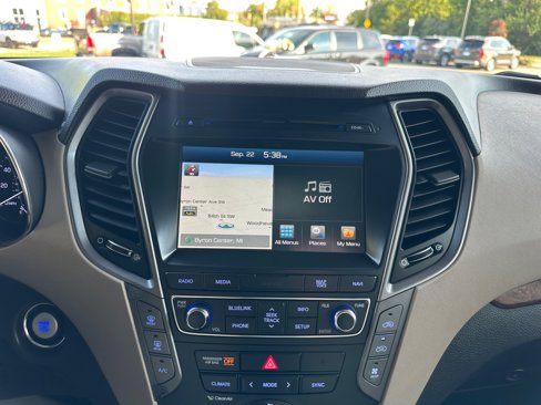 Used 2017 Hyundai Santa Fe Limited image 28