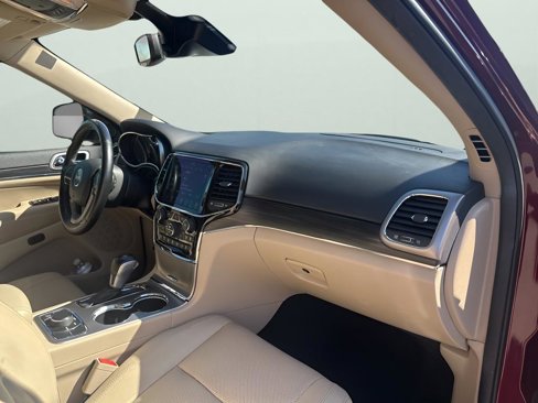 Certified 2020 Jeep Grand Cherokee Limited w/ Luxury Group II image 13