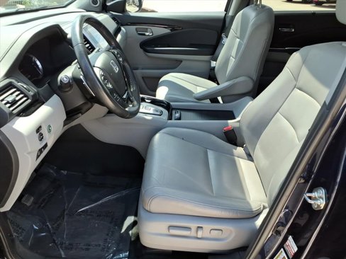 Used 2017 Honda Pilot Touring image 16