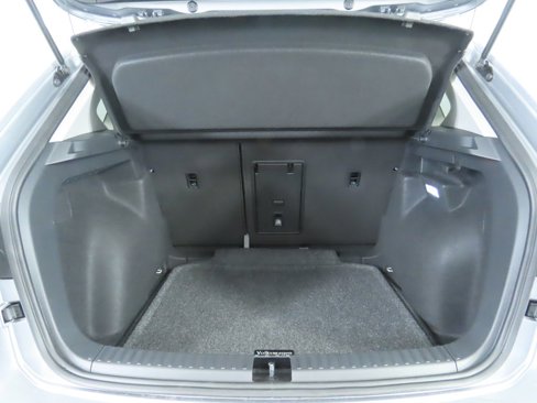 Certified 2025 Volkswagen Taos SE w/ Black Wheel Package image 29