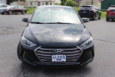 Used 2017 Hyundai Elantra Limited image 6