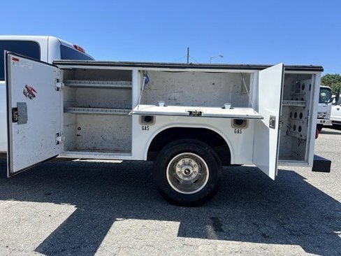 Used 2014 Chevrolet Silverado 3500 W/T image 44