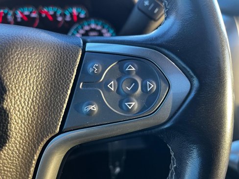 Used 2020 Chevrolet Suburban LT image 17