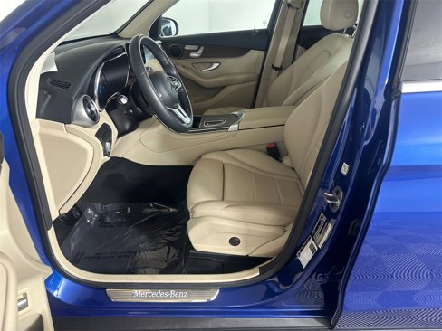 Used 2022 Mercedes-Benz GLC 300 image 9