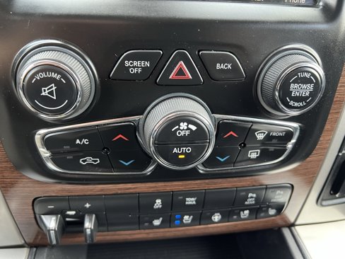 Used 2016 RAM 1500 Laramie w/ Convenience Group image 43