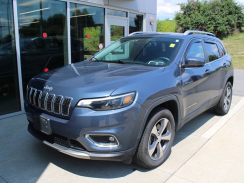 Used 2019 Jeep Cherokee Limited w/ Luxury Group image 5