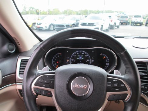 Used 2014 Jeep Grand Cherokee Limited image 28
