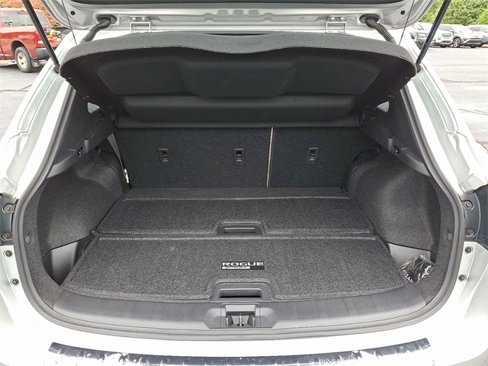 Used 2022 Nissan Rogue Sport SV w/ Technology Package image 27