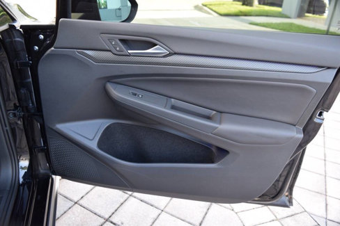 Used 2024 Volkswagen Golf R image 75