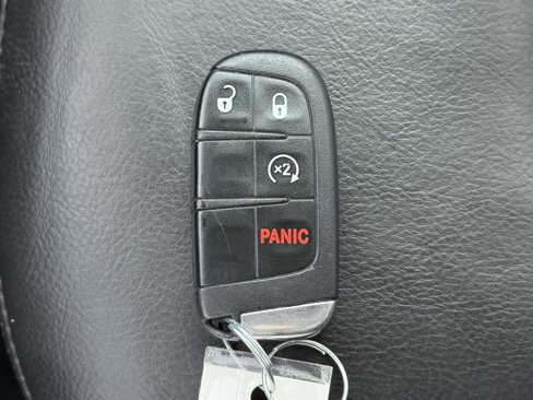 Used 2021 Jeep Renegade Limited image 32