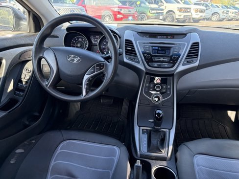 Used 2014 Hyundai Elantra SE image 8
