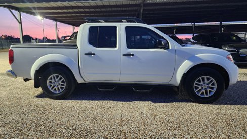 Used 2019 Nissan Frontier SV image 11