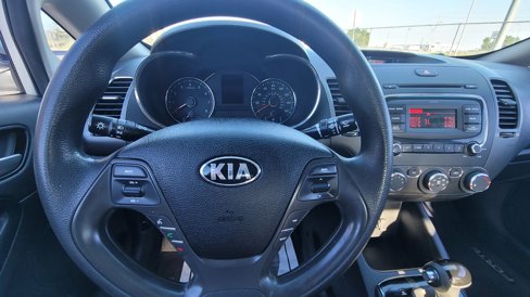 Used 2017 Kia Forte LX image 13