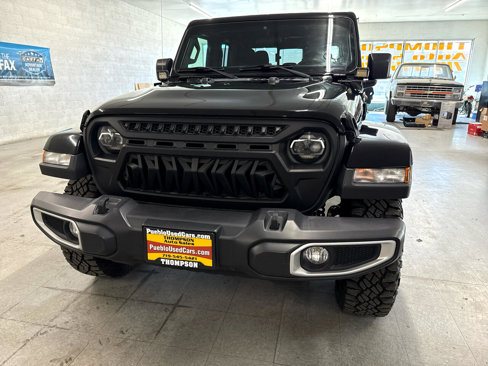 Used 2021 Jeep Gladiator Sport image 98