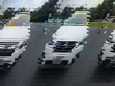 Used 2018 Subaru Outback 2.5i Limited image 4