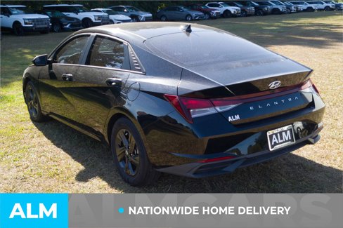 Used 2021 Hyundai Elantra SEL w/ Convenience Package image 5