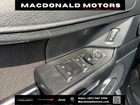 Used 2020 Ford Expedition XLT w/ FX4 Off-Road Package image 16