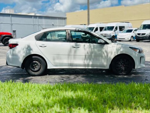 Used 2020 Kia Rio S image 9