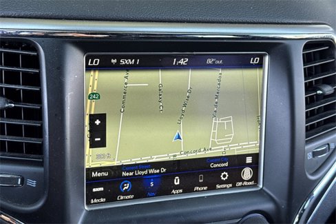 Used 2018 Jeep Grand Cherokee Limited image 41