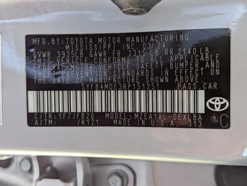 Used 2024 Toyota Corolla LE image 32
