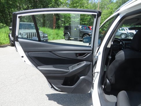 Used 2017 Subaru Impreza 2.0i Premium image 19