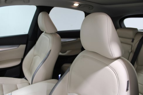 Used 2019 INFINITI QX50 Essential w/ Premium Heat Package image 5