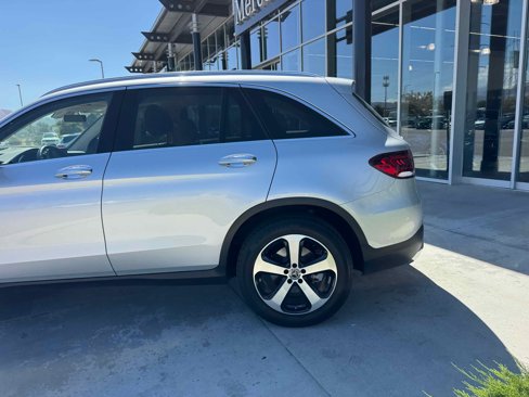 Used 2020 Mercedes-Benz GLC 300 4MATIC image 4