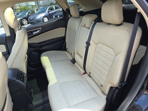 Used 2019 Ford Edge SEL image 32