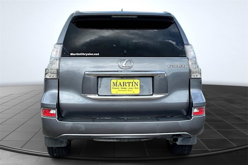 Used 2016 Lexus GX 460 image 4