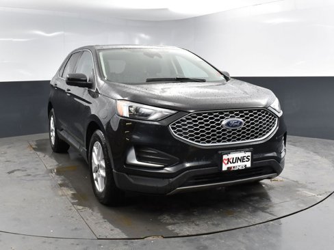 Used 2023 Ford Edge SEL image 4