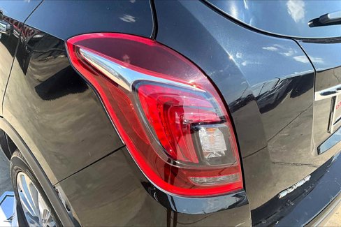 Used 2018 Buick Encore Preferred image 28