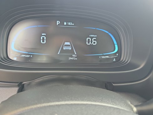 Used 2024 Hyundai Venue SEL image 17