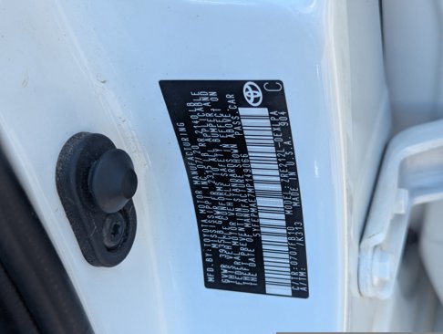 Used 2021 Toyota Corolla LE w/ Carpet Mat Package (TMS) image 37