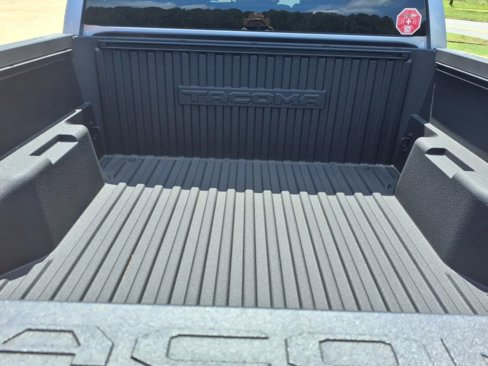New 2025 Toyota Tacoma SR5 image 5