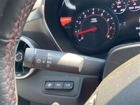 Used 2018 Chevrolet Camaro LT image 32