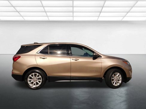 Used 2019 Chevrolet Equinox LT image 4