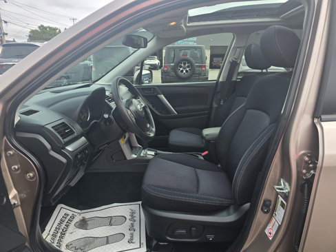 Used 2015 Subaru Forester 2.5i Premium w/ All-Weather Package image 12