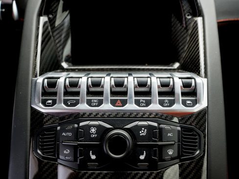 Used 2014 Lamborghini Aventador LP 700-4 image 24