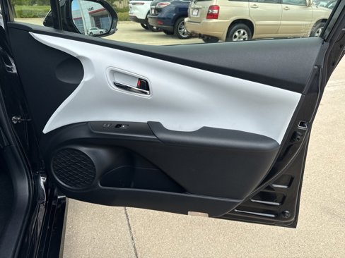 Certified 2017 Toyota Prius Two image 18